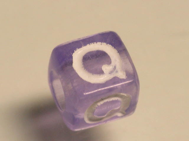 TOKO-BEADS P005-4-Q Alphabet (Q) 7mm P005-4-Q アルファベット（Q） 7mm Asian bead & African bead  Handmade,Lampeork,bead,asia,india,ethnic,parts,accessory,beads とんぼ玉,ビーズ,トンボ玉,アジア,インド,エスニック,手作り,パーツ,アクセサリー