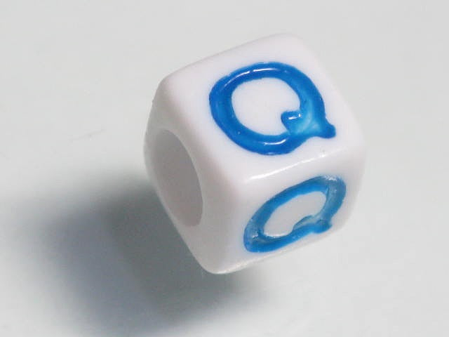 TOKO-BEADS P006-2-Q Alphabet (Q) 7mm P006-2-Q アルファベット（Q） 7mm Asian bead & African bead  Handmade,Lampeork,bead,asia,india,ethnic,parts,accessory,beads とんぼ玉,ビーズ,トンボ玉,アジア,インド,エスニック,手作り,パーツ,アクセサリー
