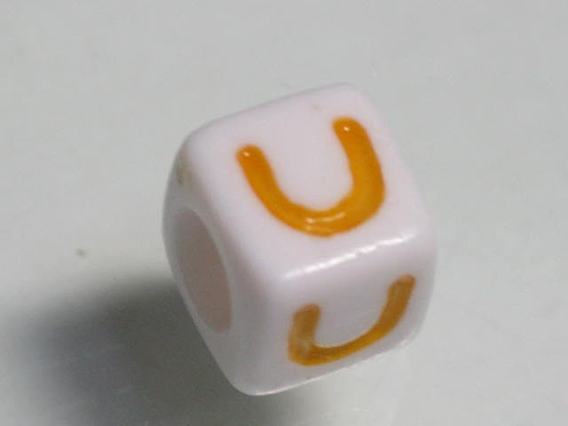 TOKO-BEADS P006-3-U Alphabet (U) 7mm P006-3-U アルファベット（U） 7mm Asian bead & African bead  Handmade,Lampeork,bead,asia,india,ethnic,parts,accessory,beads とんぼ玉,ビーズ,トンボ玉,アジア,インド,エスニック,手作り,パーツ,アクセサリー