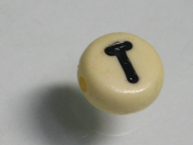 TOKO-BEADS P009-3-T Alphabet (T) 7mm P009-3-T アルファベット（T） 7mm Asian bead & African bead  Handmade,Lampeork,bead,asia,india,ethnic,parts,accessory,beads とんぼ玉,ビーズ,トンボ玉,アジア,インド,エスニック,手作り,パーツ,アクセサリー