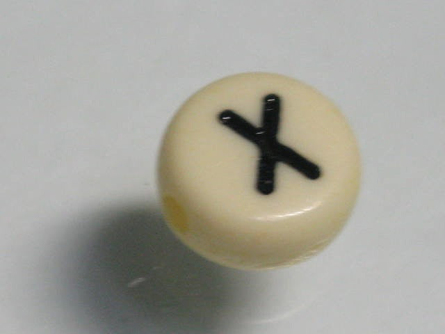TOKO-BEADS P009-3-X Alphabet (X) 7mm P009-3-X アルファベット（X） 7mm Asian bead & African bead  Handmade,Lampeork,bead,asia,india,ethnic,parts,accessory,beads とんぼ玉,ビーズ,トンボ玉,アジア,インド,エスニック,手作り,パーツ,アクセサリー