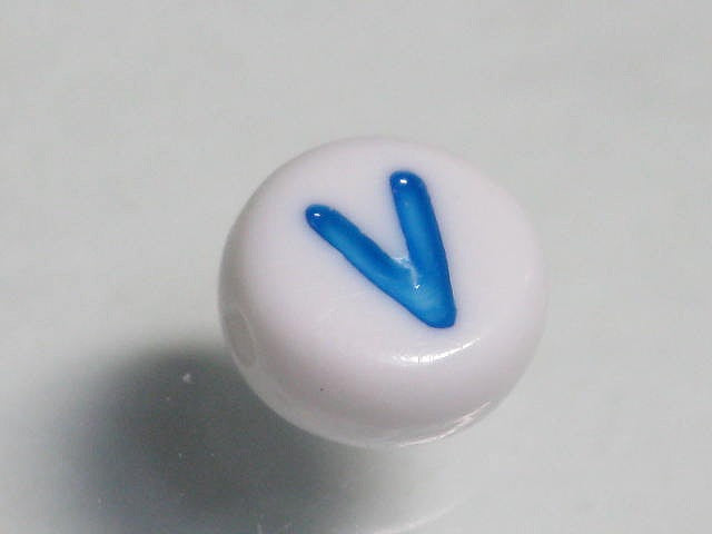 TOKO-BEADS P010-2-V Alphabet (V) 7mm P010-2-V アルファベット（V） 7mm Asian bead & African bead  Handmade,Lampeork,bead,asia,india,ethnic,parts,accessory,beads とんぼ玉,ビーズ,トンボ玉,アジア,インド,エスニック,手作り,パーツ,アクセサリー