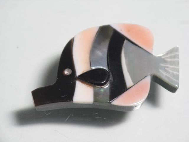 TOKO-BEADS PB005-32 Shell Charm 31mm PB005-32 シェルチャーム（魚） 31mm Asian bead & African bead  Handmade,Lampeork,bead,asia,india,ethnic,parts,accessory,beads とんぼ玉,ビーズ,トンボ玉,アジア,インド,エスニック,手作り,パーツ,アクセサリー