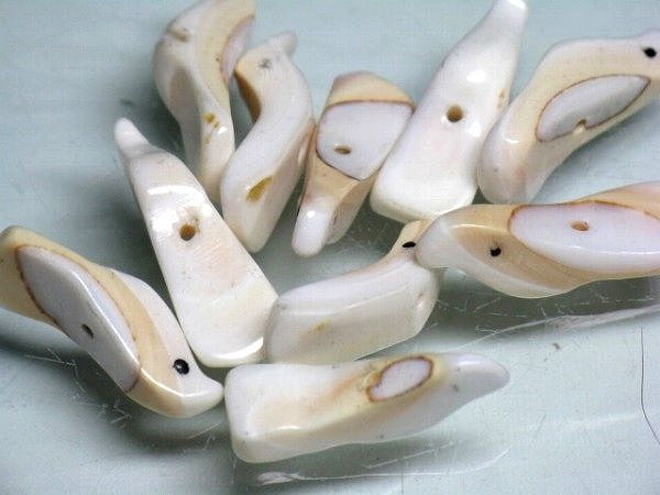 TOKO-BEADS PB005P-44 Shell Charm (10pcs)  12~18mm PB005P-44 シェルチャーム（鳥10個パック）  12~18mm Asian bead & African bead  Handmade,Lampeork,bead,asia,india,ethnic,parts,accessory,beads とんぼ玉,ビーズ,トンボ玉,アジア,インド,エスニック,手作り,パーツ,アクセサリー