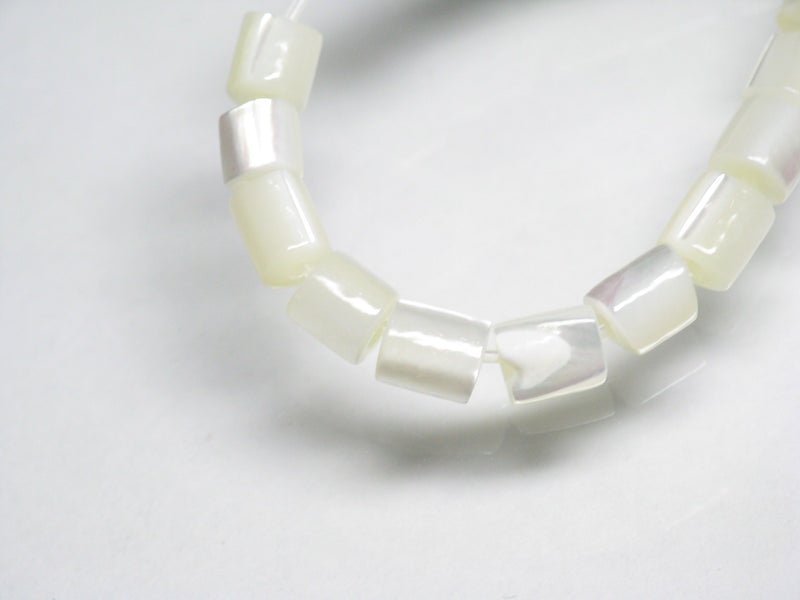 TOKO-BEADS PB007-90N Shell bead (strand) 4mm PB007-90N シェルビーズ（連） 4mm Asian bead & African bead  Handmade,Lampeork,bead,asia,india,ethnic,parts,accessory,beads とんぼ玉,ビーズ,トンボ玉,アジア,インド,エスニック,手作り,パーツ,アクセサリー