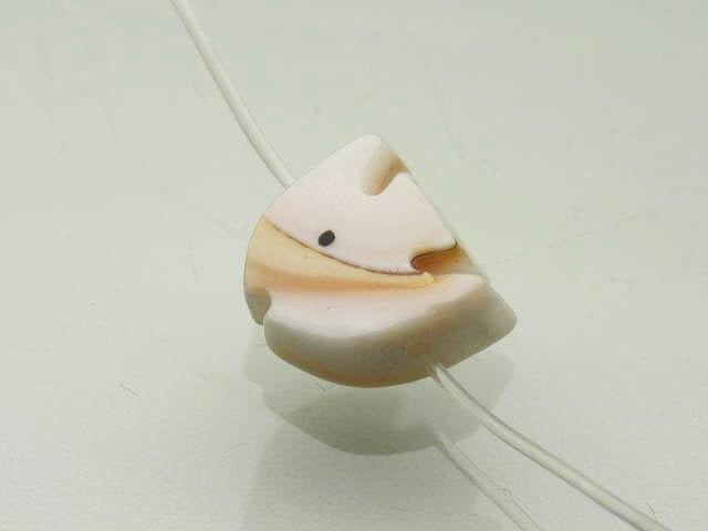 TOKO-BEADS PB007S-51 Shell Charm Fish  8.5~10mm PB007S-51 シェルチャーム（魚）  8.5~10mm Asian bead & African bead  Handmade,Lampeork,bead,asia,india,ethnic,parts,accessory,beads とんぼ玉,ビーズ,トンボ玉,アジア,インド,エスニック,手作り,パーツ,アクセサリー