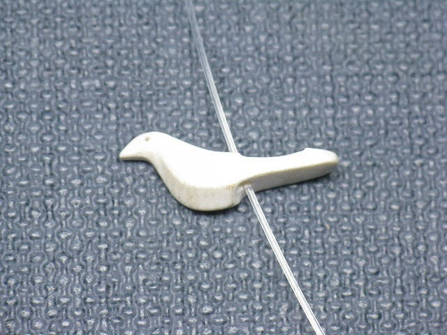 TOKO-BEADS PB007S-52 Shell Charm  14~18mm PB007S-52 シェルチャーム（鳥）  14~18mm Asian bead & African bead  Handmade,Lampeork,bead,asia,india,ethnic,parts,accessory,beads とんぼ玉,ビーズ,トンボ玉,アジア,インド,エスニック,手作り,パーツ,アクセサリー