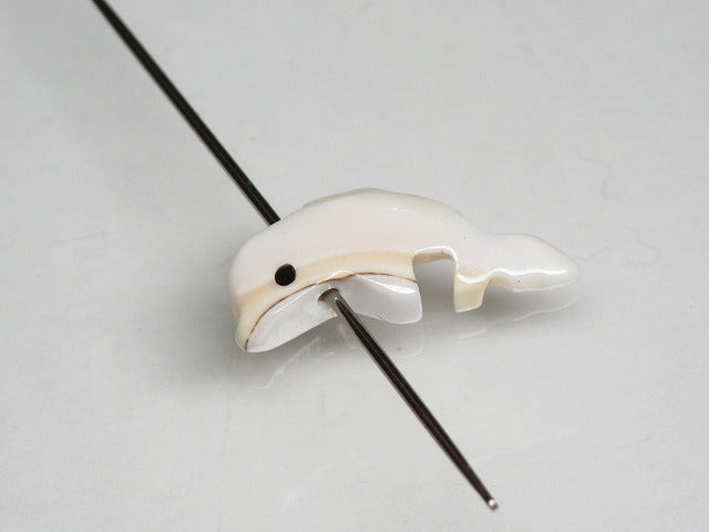 TOKO-BEADS PB007S-53 Shell Charm 18mm PB007S-53 シェルチャーム（イルカ） 18mm Asian bead & African bead  Handmade,Lampeork,bead,asia,india,ethnic,parts,accessory,beads とんぼ玉,ビーズ,トンボ玉,アジア,インド,エスニック,手作り,パーツ,アクセサリー