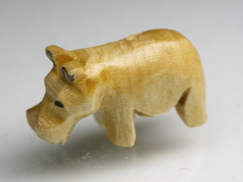 TOKO-BEADS PW002-29 Wooden Charm (Hippo) 24mm PW002-29 ウッドチャーム（かば） 24mm Asian bead & African bead  Handmade,Lampeork,bead,asia,india,ethnic,parts,accessory,beads とんぼ玉,ビーズ,トンボ玉,アジア,インド,エスニック,手作り,パーツ,アクセサリー