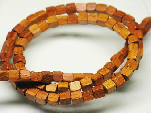 TOKO-BEADS PW301-12N Wooden bead (strand) 4mm PW301-12N ウッドビーズ（連） 4mm Asian bead & African bead  Handmade,Lampeork,bead,asia,india,ethnic,parts,accessory,beads とんぼ玉,ビーズ,トンボ玉,アジア,インド,エスニック,手作り,パーツ,アクセサリー