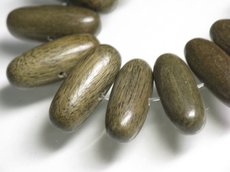 TOKO-BEADS PW302-15N Wooden bead (strand) 20mm PW302-15N ウッドビーズ（連） 20mm Asian bead & African bead  Handmade,Lampeork,bead,asia,india,ethnic,parts,accessory,beads とんぼ玉,ビーズ,トンボ玉,アジア,インド,エスニック,手作り,パーツ,アクセサリー