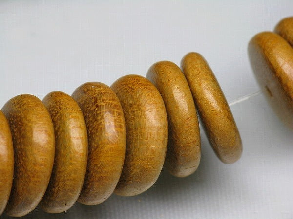 TOKO-BEADS PW304-08N Wooden bead (strand) 15~17mm PW304-08N ウッドビーズ（連） 15~17mm Asian bead & African bead  Handmade,Lampeork,bead,asia,india,ethnic,parts,accessory,beads とんぼ玉,ビーズ,トンボ玉,アジア,インド,エスニック,手作り,パーツ,アクセサリー