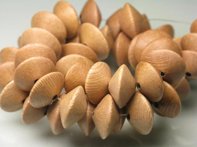 TOKO-BEADS PW309-14N Wooden bead (strand) 14~15mm PW309-14N ウッドビーズ（連） 14~15mm Asian bead & African bead  Handmade,Lampeork,bead,asia,india,ethnic,parts,accessory,beads とんぼ玉,ビーズ,トンボ玉,アジア,インド,エスニック,手作り,パーツ,アクセサリー