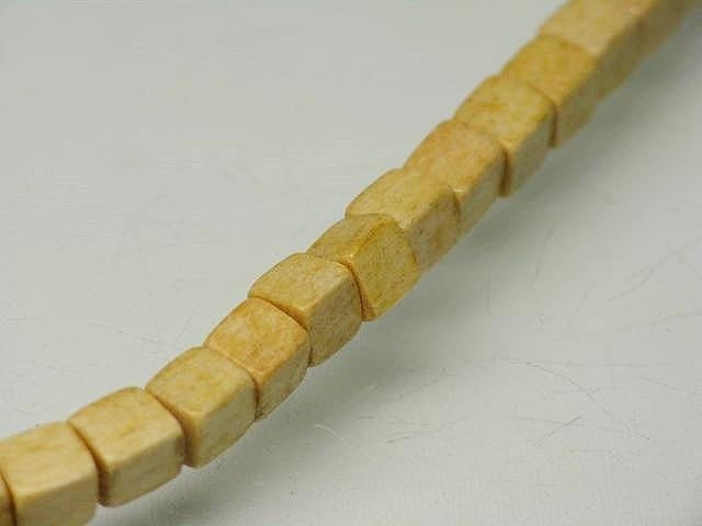 TOKO-BEADS PW310-19N Wooden bead (strand) 4mm PW310-19N ウッドビーズ（連） 4mm Asian bead & African bead  Handmade,Lampeork,bead,asia,india,ethnic,parts,accessory,beads とんぼ玉,ビーズ,トンボ玉,アジア,インド,エスニック,手作り,パーツ,アクセサリー