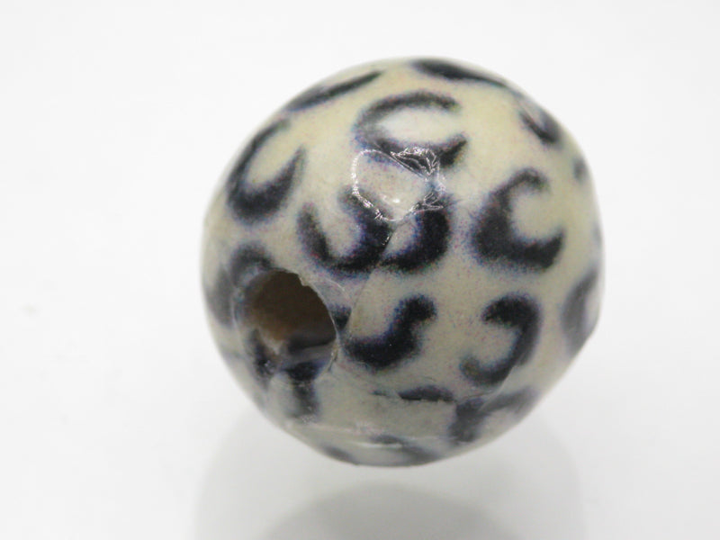 TOKO-BEADS PW601-60 Wooden bead (cannot be restocked) 20mm (cannot be restocked) PW601-60 ウッドビーズ 20mm 在庫限り Asian bead & African bead  Handmade,Lampeork,bead,asia,india,ethnic,parts,accessory,beads とんぼ玉,ビーズ,トンボ玉,アジア,インド,エスニック,手作り,パーツ,アクセサリー