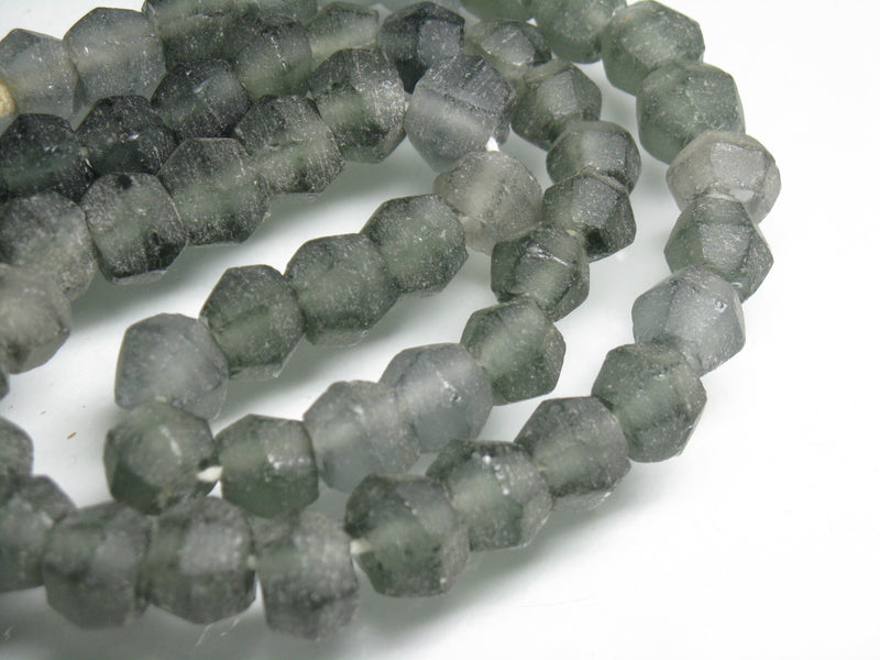 TOKO-BEADS RC001N-08 Recycled Glass bead (strand) 8~12mm RC001N-08 リサイクルガラスビーズ（連） 8~12mm Asian bead & African bead  Handmade,Lampeork,bead,asia,india,ethnic,parts,accessory,beads とんぼ玉,ビーズ,トンボ玉,アジア,インド,エスニック,手作り,パーツ,アクセサリー