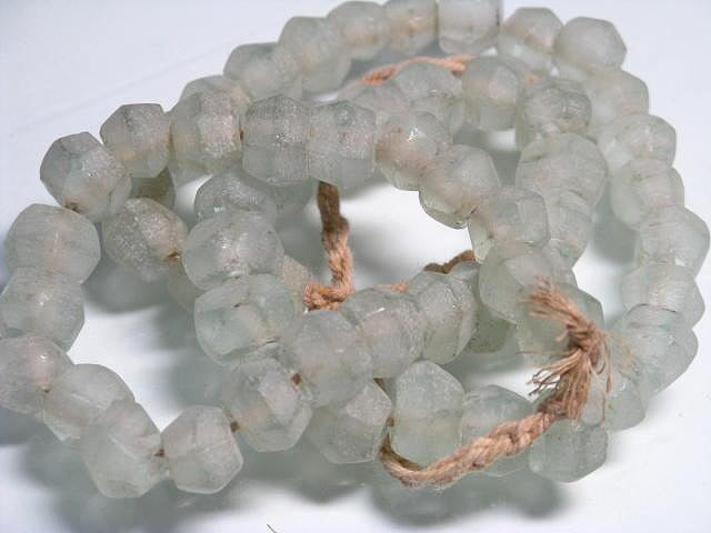 TOKO-BEADS RC004N-53 Recycled Glass bead (strand) 10~11.5mm RC004N-53 リサイクルガラスビーズ（連） 10~11.5mm Asian bead & African bead  Handmade,Lampeork,bead,asia,india,ethnic,parts,accessory,beads とんぼ玉,ビーズ,トンボ玉,アジア,インド,エスニック,手作り,パーツ,アクセサリー