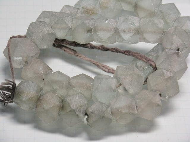 TOKO-BEADS RC101N-04 Recycled Glass bead (strand) 12.5mm (cannot be restocked) RC101N-04 リサイクルガラスビーズ（連） 12.5mm 在庫限り Asian bead & African bead  Handmade,Lampeork,bead,asia,india,ethnic,parts,accessory,beads とんぼ玉,ビーズ,トンボ玉,アジア,インド,エスニック,手作り,パーツ,アクセサリー