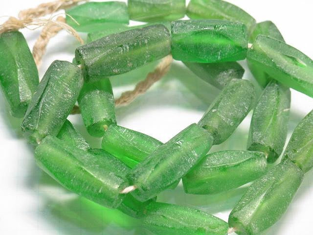 TOKO-BEADS RC101N-18 Recycled Glass bead (strand) 10mm (cannot be restocked) RC101N-18 リサイクルガラスビーズ（連） 10mm 在庫限り Asian bead & African bead  Handmade,Lampeork,bead,asia,india,ethnic,parts,accessory,beads とんぼ玉,ビーズ,トンボ玉,アジア,インド,エスニック,手作り,パーツ,アクセサリー