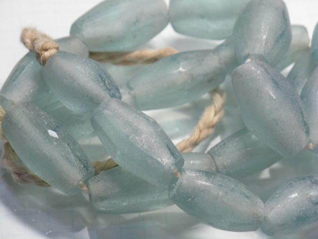 TOKO-BEADS RC101N-43 Recycled Glass bead (strand) 10~12mm RC101N-43 リサイクルガラスビーズ（連） 10~12mmLoose Kazuri カズリビーズ Asian bead & African bead  Handmade,Lampeork,bead,asia,india,ethnic,parts,accessory,beads とんぼ玉,ビーズ,トンボ玉,アジア,インド,エスニック,手作り,パーツ,アクセサリー