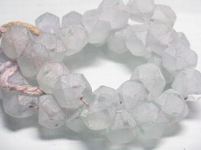 TOKO-BEADS RC101N-06 Recycled Glass bead (strand) 13.5mm (cannot be restocked) RC101N-06 リサイクルガラスビーズ（連） 13.5mm 在庫限り Asian bead & African bead  Handmade,Lampeork,bead,asia,india,ethnic,parts,accessory,beads とんぼ玉,ビーズ,トンボ玉,アジア,インド,エスニック,手作り,パーツ,アクセサリー