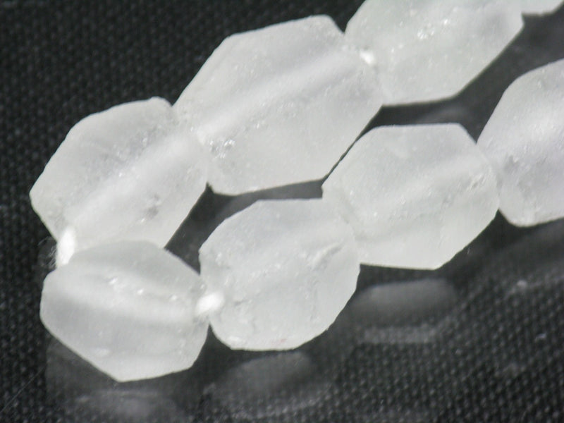 TOKO-BEADS RC101-61N Recycled Glass bead (strand) 10~11mm RC101-61N リサイクルガラスビーズ（連） 10~11mm Asian bead & African bead  Handmade,Lampeork,bead,asia,india,ethnic,parts,accessory,beads とんぼ玉,ビーズ,トンボ玉,アジア,インド,エスニック,手作り,パーツ,アクセサリー