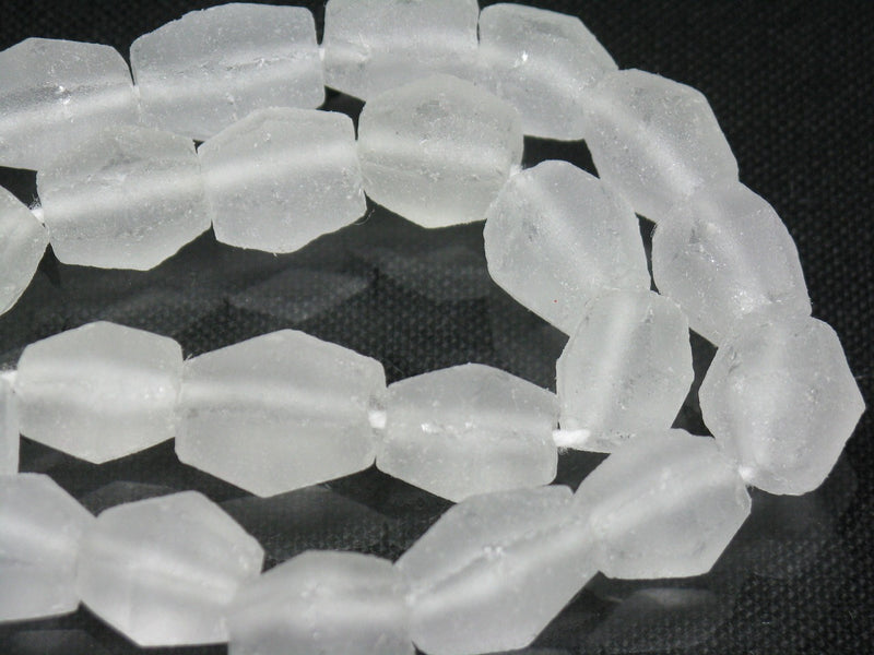 TOKO-BEADS RC101-61N Recycled Glass bead (strand) 10~11mm RC101-61N リサイクルガラスビーズ（連） 10~11mm Asian bead & African bead  Handmade,Lampeork,bead,asia,india,ethnic,parts,accessory,beads とんぼ玉,ビーズ,トンボ玉,アジア,インド,エスニック,手作り,パーツ,アクセサリー