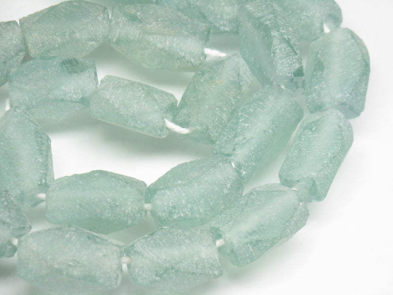 TOKO-BEADS RC201N-30 Recycled glass bead (strand) 10mm RC201N-30 リサイクルガラスビーズ（連） 10mmLoose Kazuri カズリビーズ Asian bead & African bead  Handmade,Lampeork,bead,asia,india,ethnic,parts,accessory,beads とんぼ玉,ビーズ,トンボ玉,アジア,インド,エスニック,手作り,パーツ,アクセサリー