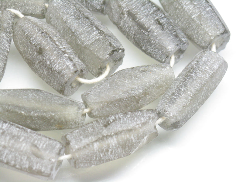 TOKO-BEADS RC201N-46 Recycled glass bead (strand) 12mm RC201N-46 リサイクルガラスビーズ（連） 12mmLoose Kazuri カズリビーズ Asian bead & African bead  Handmade,Lampeork,bead,asia,india,ethnic,parts,accessory,beads とんぼ玉,ビーズ,トンボ玉,アジア,インド,エスニック,手作り,パーツ,アクセサリー