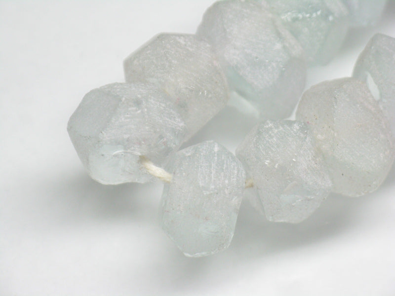 TOKO-BEADS RC201-02N Recycled glass bead (strand) 11~13mm RC201-02N リサイクルガラスビーズ（連） 11~13mm Asian bead & African bead  Handmade,Lampeork,bead,asia,india,ethnic,parts,accessory,beads とんぼ玉,ビーズ,トンボ玉,アジア,インド,エスニック,手作り,パーツ,アクセサリー