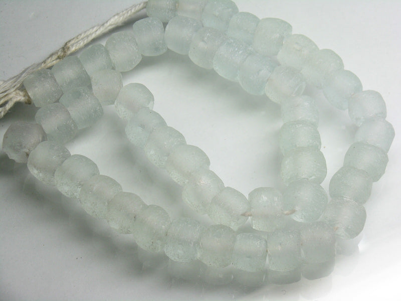 TOKO-BEADS RC202-01N Recycled glass bead (strand) 9~11mm RC202-01N リサイクルガラスビーズ（連） 9~11mm Asian bead & African bead  Handmade,Lampeork,bead,asia,india,ethnic,parts,accessory,beads とんぼ玉,ビーズ,トンボ玉,アジア,インド,エスニック,手作り,パーツ,アクセサリー