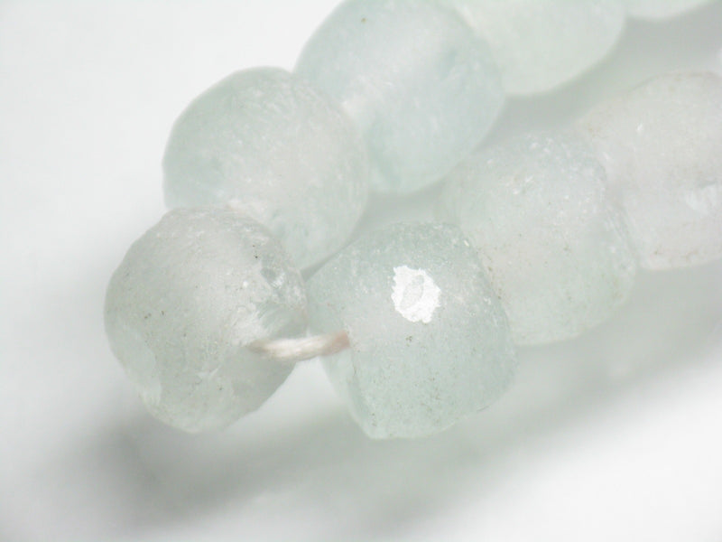 TOKO-BEADS RC202-01N Recycled glass bead (strand) 9~11mm RC202-01N リサイクルガラスビーズ（連） 9~11mm Asian bead & African bead  Handmade,Lampeork,bead,asia,india,ethnic,parts,accessory,beads とんぼ玉,ビーズ,トンボ玉,アジア,インド,エスニック,手作り,パーツ,アクセサリー