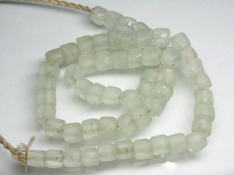 TOKO-BEADS RC202-06N Recycled glass bead (strand) 7~10mm RC202-06N リサイクルガラスビーズ（連） 7~10mm Asian bead & African bead  Handmade,Lampeork,bead,asia,india,ethnic,parts,accessory,beads とんぼ玉,ビーズ,トンボ玉,アジア,インド,エスニック,手作り,パーツ,アクセサリー