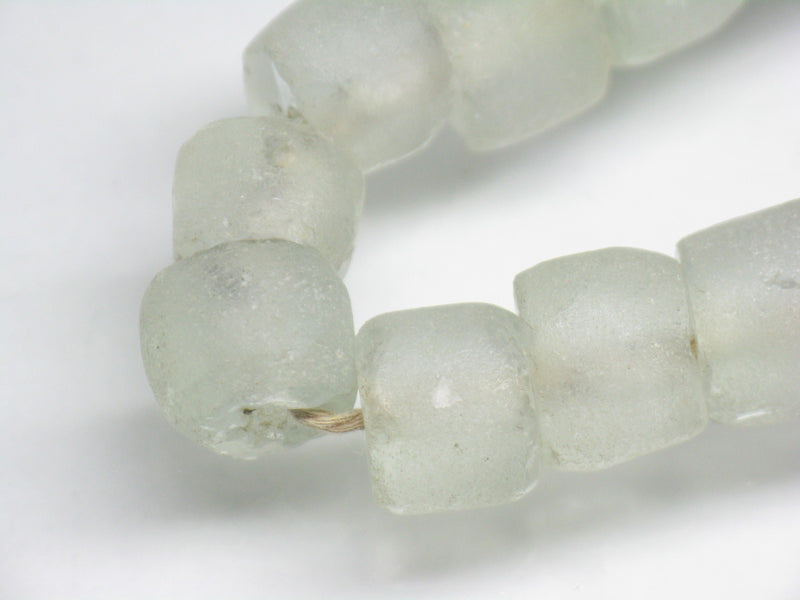TOKO-BEADS RC202-06N Recycled glass bead (strand) 7~10mm RC202-06N リサイクルガラスビーズ（連） 7~10mm Asian bead & African bead  Handmade,Lampeork,bead,asia,india,ethnic,parts,accessory,beads とんぼ玉,ビーズ,トンボ玉,アジア,インド,エスニック,手作り,パーツ,アクセサリー