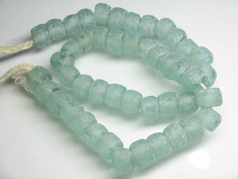 TOKO-BEADS RC202-08N Recycled glass bead (strand) 9~12mm RC202-08N リサイクルガラスビーズ（連） 9~12mm Asian bead & African bead  Handmade,Lampeork,bead,asia,india,ethnic,parts,accessory,beads とんぼ玉,ビーズ,トンボ玉,アジア,インド,エスニック,手作り,パーツ,アクセサリー