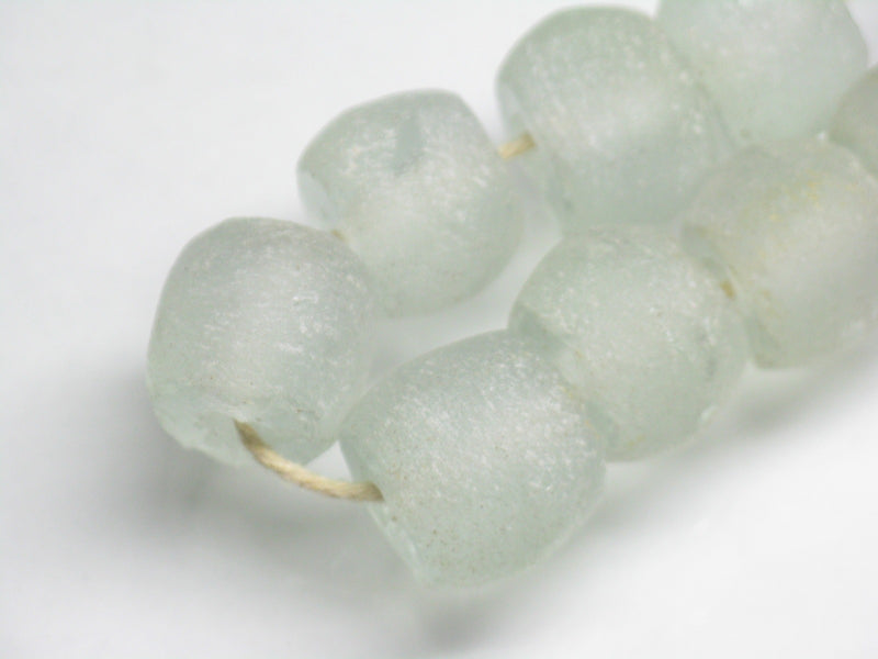 TOKO-BEADS RC202-11N Recycled glass bead (strand) 12~13mm RC202-11N リサイクルガラスビーズ（連） 12~13mm Asian bead & African bead  Handmade,Lampeork,bead,asia,india,ethnic,parts,accessory,beads とんぼ玉,ビーズ,トンボ玉,アジア,インド,エスニック,手作り,パーツ,アクセサリー