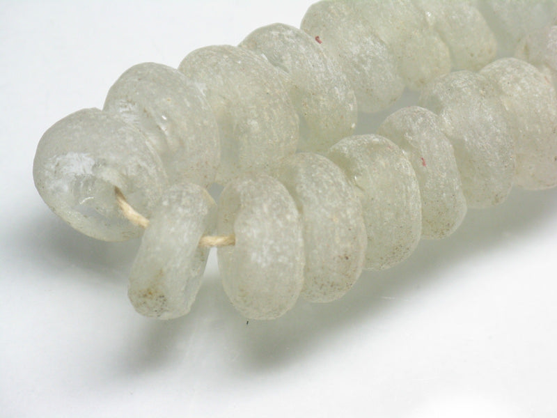 TOKO-BEADS RC202-19N Recycled glass bead (strand) 11.5~15.5mm RC202-19N リサイクルガラスビーズ（連） 11.5~15.5mm Asian bead & African bead  Handmade,Lampeork,bead,asia,india,ethnic,parts,accessory,beads とんぼ玉,ビーズ,トンボ玉,アジア,インド,エスニック,手作り,パーツ,アクセサリー