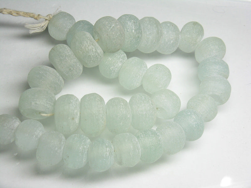 TOKO-BEADS RC202-26N Recycled glass bead (strand) 16~19mm RC202-26N リサイクルガラスビーズ（連） 16~19mm Asian bead & African bead  Handmade,Lampeork,bead,asia,india,ethnic,parts,accessory,beads とんぼ玉,ビーズ,トンボ玉,アジア,インド,エスニック,手作り,パーツ,アクセサリー