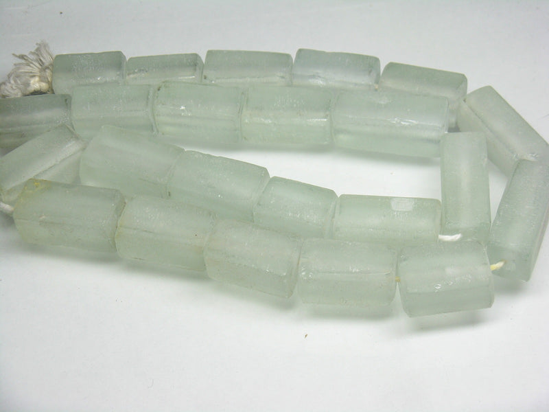 TOKO-BEADS RC203N-01 Recycled glass bead (strand) 11mm RC203N-01 リサイクルガラスビーズ（連） 11mm Asian bead & African bead  Handmade,Lampeork,bead,asia,india,ethnic,parts,accessory,beads とんぼ玉,ビーズ,トンボ玉,アジア,インド,エスニック,手作り,パーツ,アクセサリー