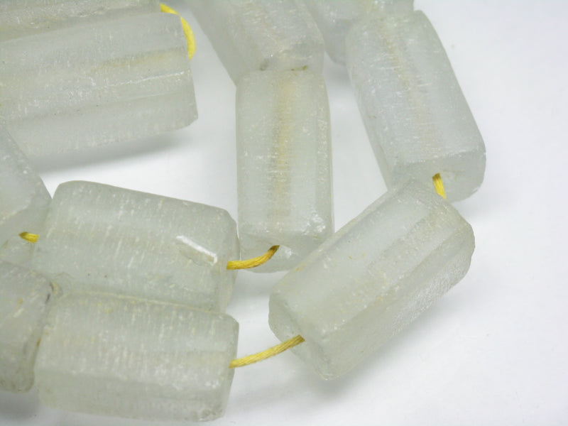 TOKO-BEADS RC203N-02 Recycled glass bead (strand) 11mm RC203N-02 リサイクルガラスビーズ（連） 11mmLoose Kazuri カズリビーズ Asian bead & African bead  Handmade,Lampeork,bead,asia,india,ethnic,parts,accessory,beads とんぼ玉,ビーズ,トンボ玉,アジア,インド,エスニック,手作り,パーツ,アクセサリー