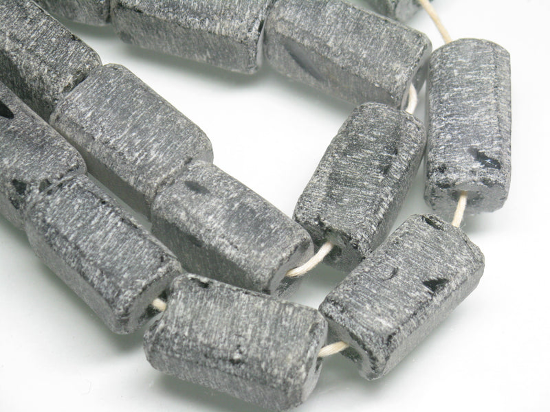 TOKO-BEADS RC203N-05 Recycled glass bead (strand) 12mm RC203N-05 リサイクルガラスビーズ（連） 12mmLoose Kazuri カズリビーズ Asian bead & African bead  Handmade,Lampeork,bead,asia,india,ethnic,parts,accessory,beads とんぼ玉,ビーズ,トンボ玉,アジア,インド,エスニック,手作り,パーツ,アクセサリー