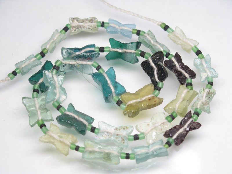 TOKO-BEADS RG101N-02 Roman glass (butterfly cut) (strand) 9~12mm RG101N-02 ローマングラス(バタフライカット)（連） 9~12mm Asian bead & African bead  Handmade,Lampeork,bead,asia,india,ethnic,parts,accessory,beads とんぼ玉,ビーズ,トンボ玉,アジア,インド,エスニック,手作り,パーツ,アクセサリー
