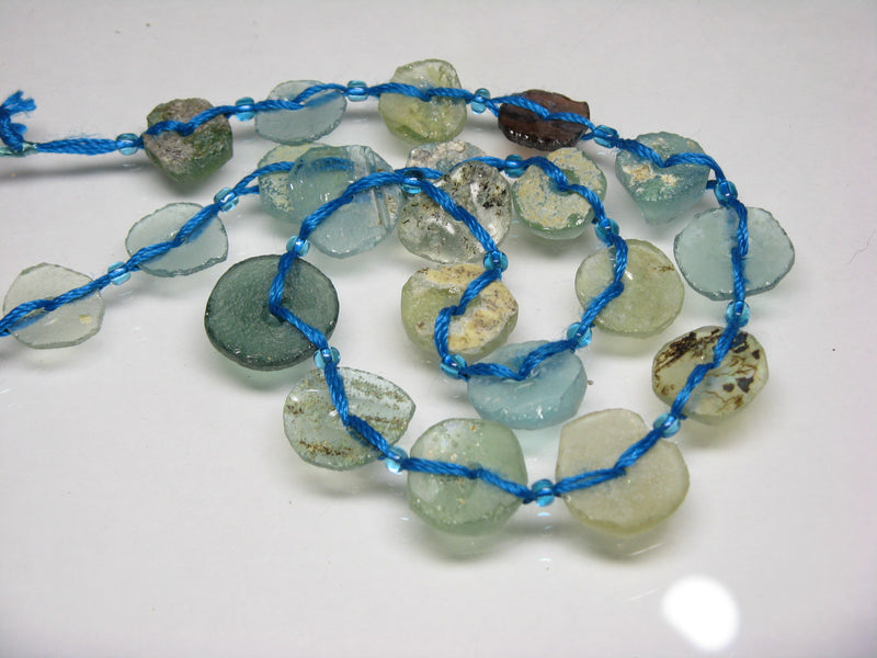 TOKO-BEADS RG102-04N Disk-shaped Roman glass (strand 21pcs) 13~18mm RG102-04N 円盤型ローマングラス（連 21個) 13~18mm Asian bead & African bead  Handmade,Lampeork,bead,asia,india,ethnic,parts,accessory,beads とんぼ玉,ビーズ,トンボ玉,アジア,インド,エスニック,手作り,パーツ,アクセサリー