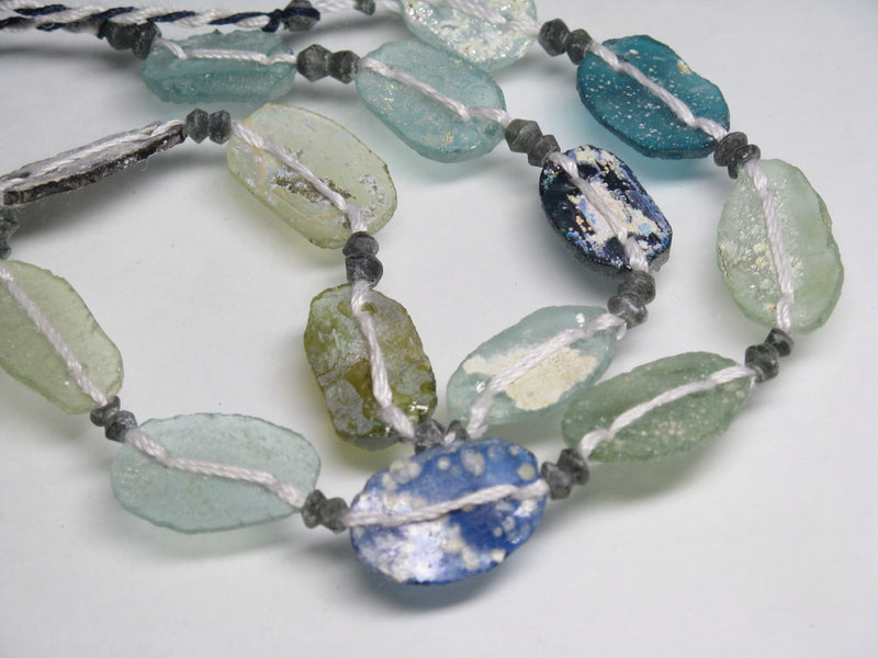 TOKO-BEADS RG104-01N Oval Roman glass with 2 Holes (strand) 11~14mm RG104-01N オーバルローマングラス２穴（連） 11~14mm Asian bead & African bead  Handmade,Lampeork,bead,asia,india,ethnic,parts,accessory,beads とんぼ玉,ビーズ,トンボ玉,アジア,インド,エスニック,手作り,パーツ,アクセサリー