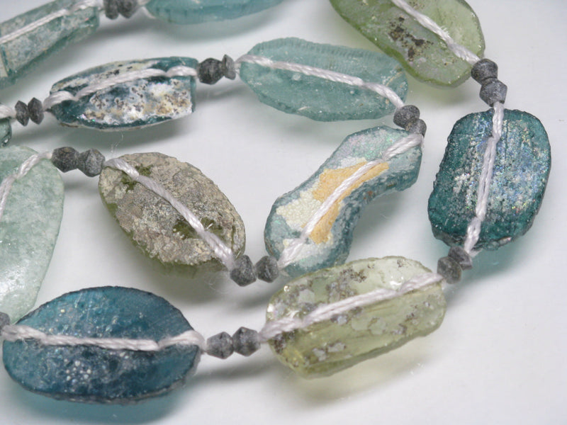 TOKO-BEADS RG104-02N Oval Roman glass with 2 Holes (strand) 11.5~15.5mm RG104-02N オーバルローマングラス２穴（連） 11.5~15.5mm Asian bead & African bead  Handmade,Lampeork,bead,asia,india,ethnic,parts,accessory,beads とんぼ玉,ビーズ,トンボ玉,アジア,インド,エスニック,手作り,パーツ,アクセサリー