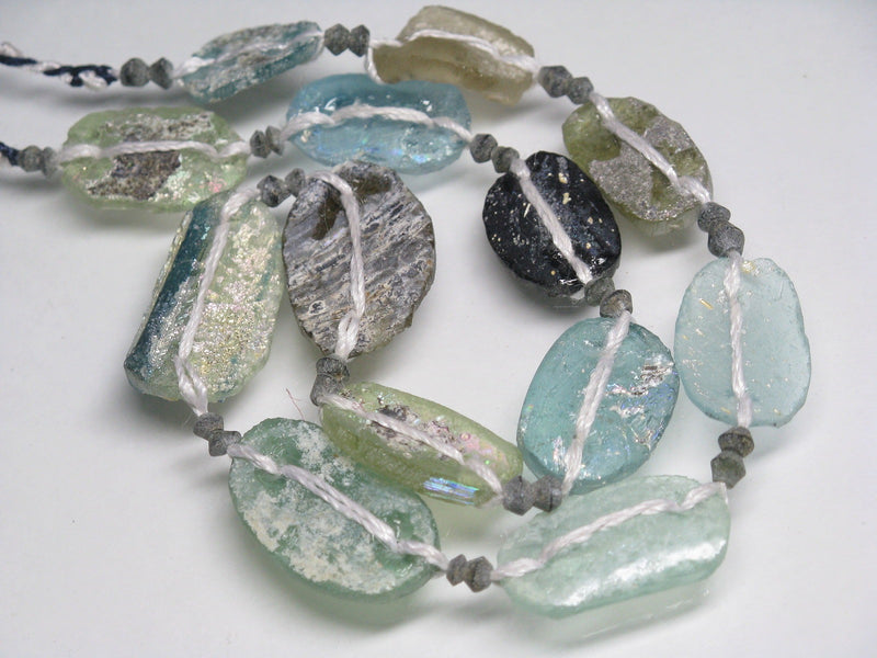TOKO-BEADS RG104-03N Oval Roman glass with 2 Holes (strand) 12~16mm RG104-03N オーバルローマングラス２穴（連） 12~16mm Asian bead & African bead  Handmade,Lampeork,bead,asia,india,ethnic,parts,accessory,beads とんぼ玉,ビーズ,トンボ玉,アジア,インド,エスニック,手作り,パーツ,アクセサリー