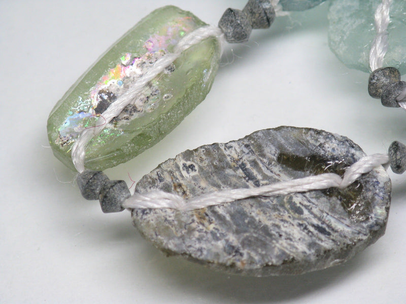TOKO-BEADS RG104-03N Oval Roman glass with 2 Holes (strand) 12~16mm RG104-03N オーバルローマングラス２穴（連） 12~16mm Asian bead & African bead  Handmade,Lampeork,bead,asia,india,ethnic,parts,accessory,beads とんぼ玉,ビーズ,トンボ玉,アジア,インド,エスニック,手作り,パーツ,アクセサリー