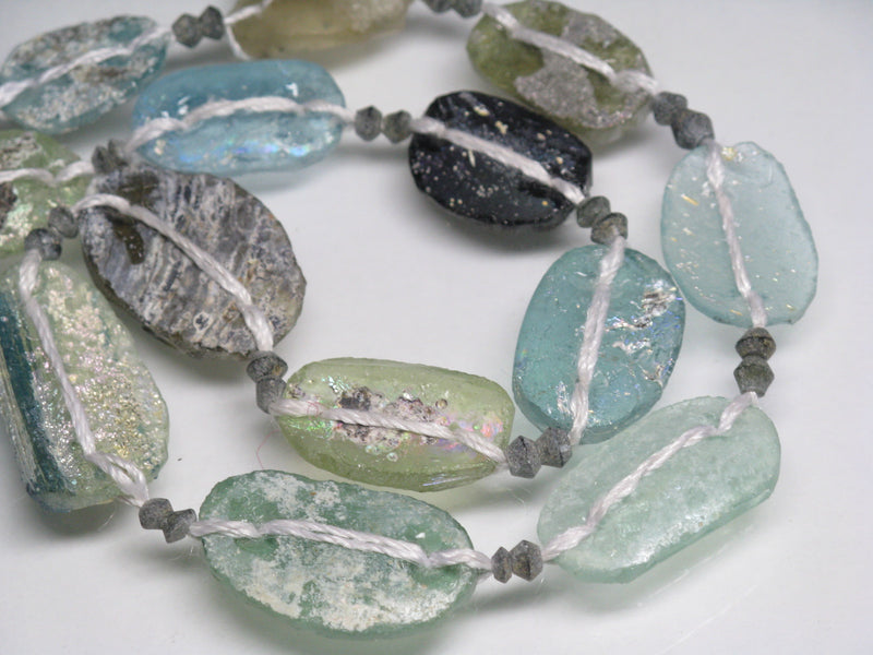 TOKO-BEADS RG104-03N Oval Roman glass with 2 Holes (strand) 12~16mm RG104-03N オーバルローマングラス２穴（連） 12~16mm Asian bead & African bead  Handmade,Lampeork,bead,asia,india,ethnic,parts,accessory,beads とんぼ玉,ビーズ,トンボ玉,アジア,インド,エスニック,手作り,パーツ,アクセサリー