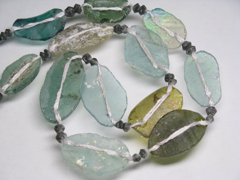 TOKO-BEADS RG104-04N Oval Roman glass with 2 Holes (strand) 11~18mm RG104-04N オーバルローマングラス２穴（連） 11~18mm Asian bead & African bead  Handmade,Lampeork,bead,asia,india,ethnic,parts,accessory,beads とんぼ玉,ビーズ,トンボ玉,アジア,インド,エスニック,手作り,パーツ,アクセサリー