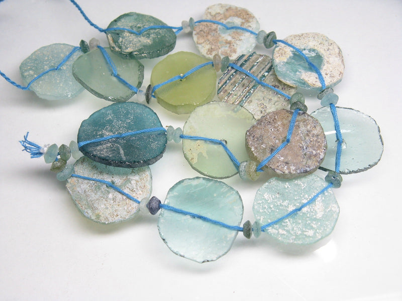 TOKO-BEADS RG105-02N Disk-shaped Roman glass L(strand) 20~28mm RG105-02N 円盤型ローマングラス 大（連） 20~28mm Asian bead & African bead  Handmade,Lampeork,bead,asia,india,ethnic,parts,accessory,beads とんぼ玉,ビーズ,トンボ玉,アジア,インド,エスニック,手作り,パーツ,アクセサリー